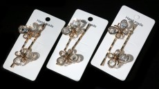 Заколки невидимки для волос оптом по низкой цене. Быстрый сбор заказа и отправка покупателю во все регионы России и СНГ. Действует система скидок.